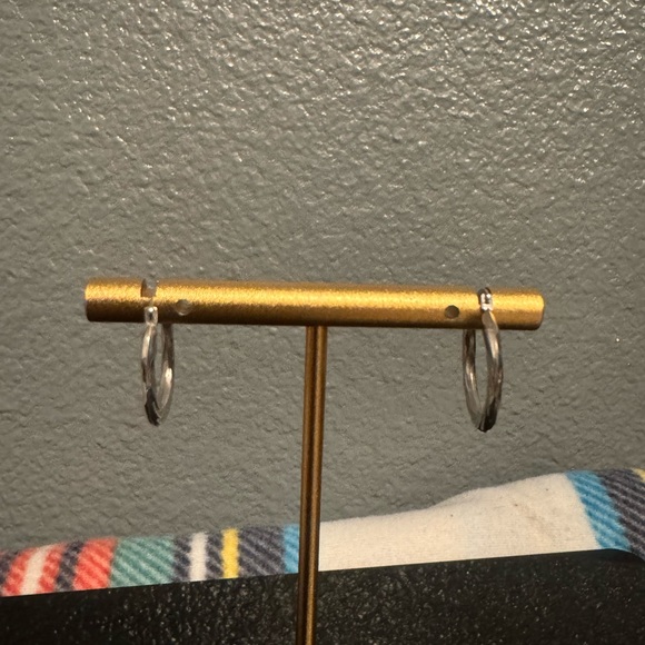 14k White Gold Hoop Earrings - Picture 7 of 10